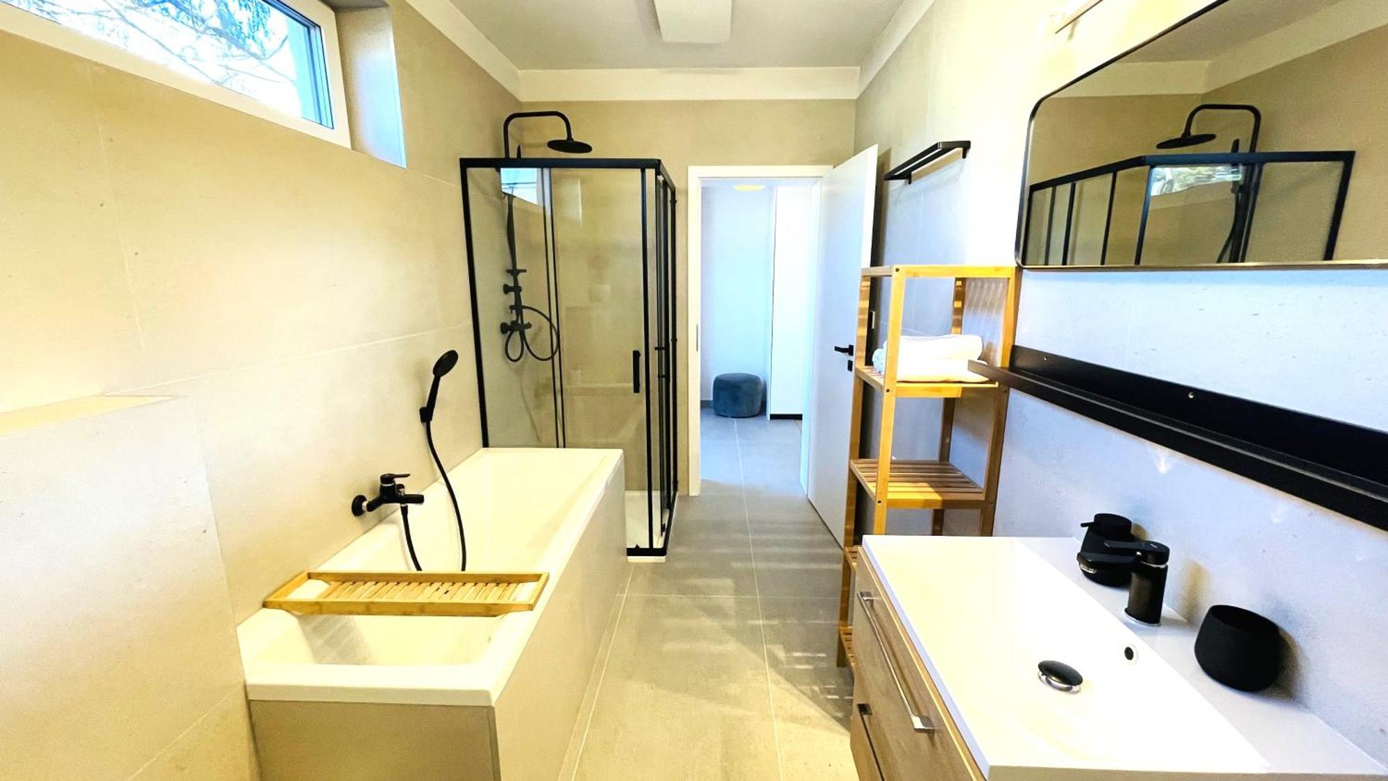 House Flow, 3 Room, Free 2 Parking ברטיסלאבה מראה חיצוני תמונה