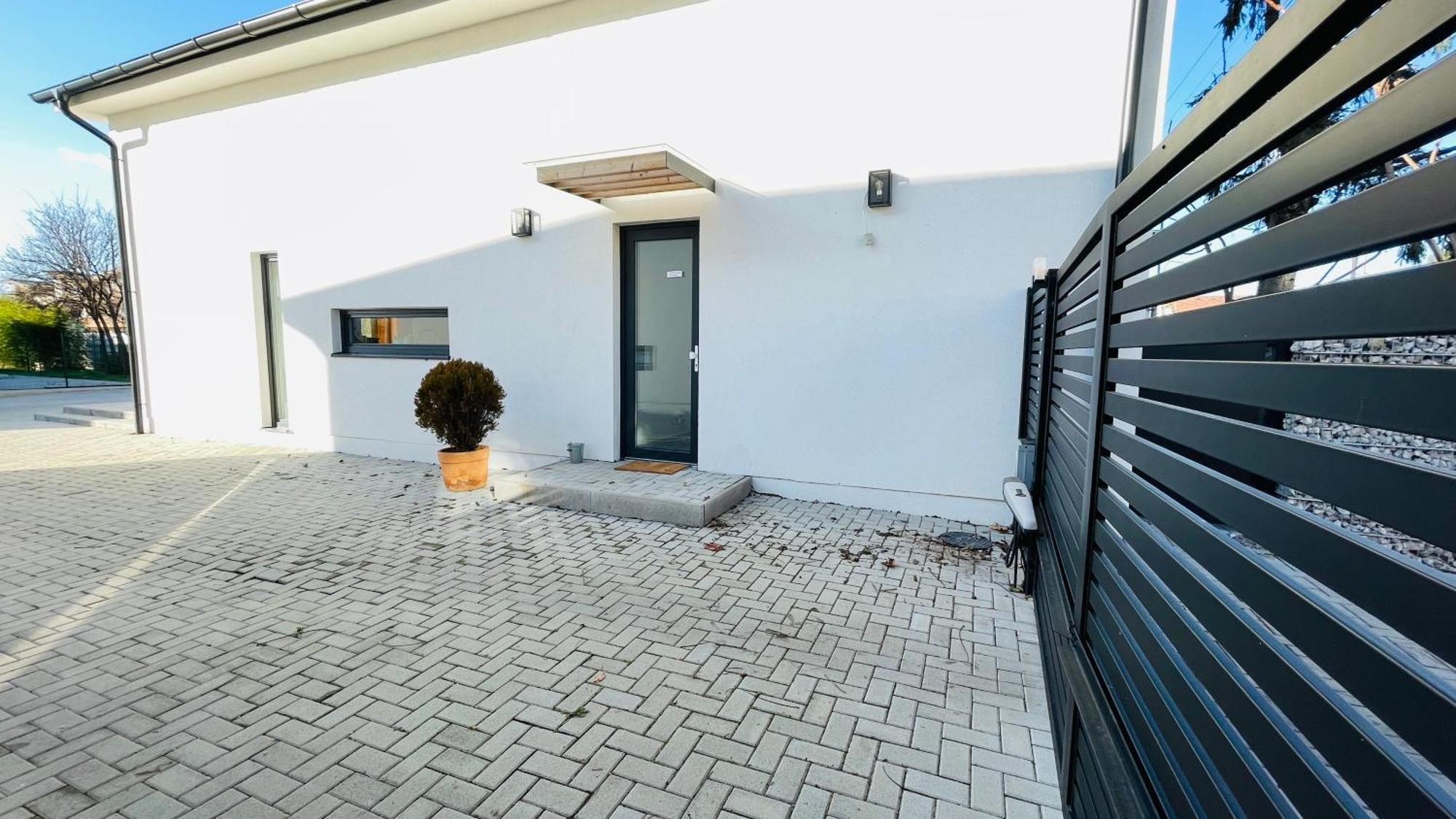 House Flow, 3 Room, Free 2 Parking ברטיסלאבה מראה חיצוני תמונה